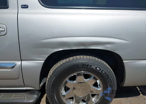 2004 GMC Yukon Xl 1500 Slt from USA, damaged, VIN 3GKFK16Z74G241480